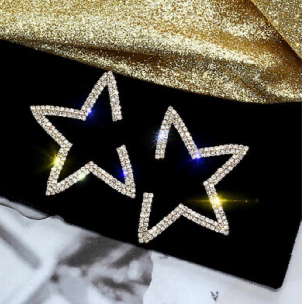 Star 19k Gold Plated Stud Earrings  A Pair/set - Picture 5 of 9